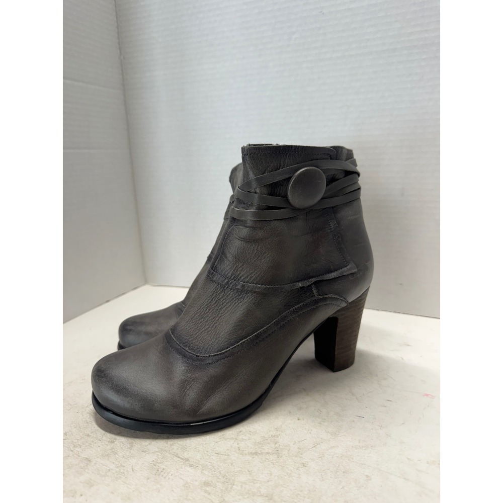 Miz Mooz Nikos Gray Leather Button Wrap Ankle Boots Block Heel 8 38.5